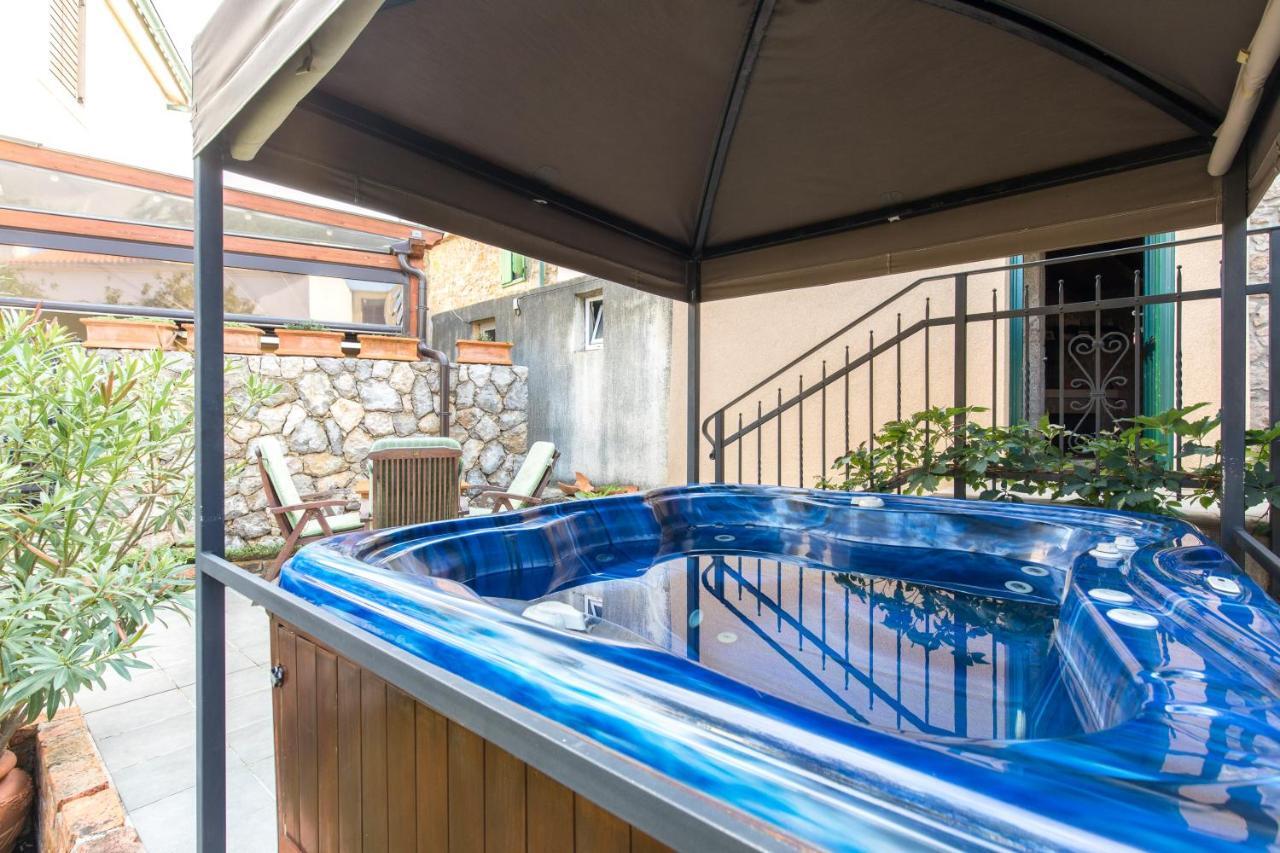 ורבניק Holiday Home Bozanic מראה חיצוני תמונה