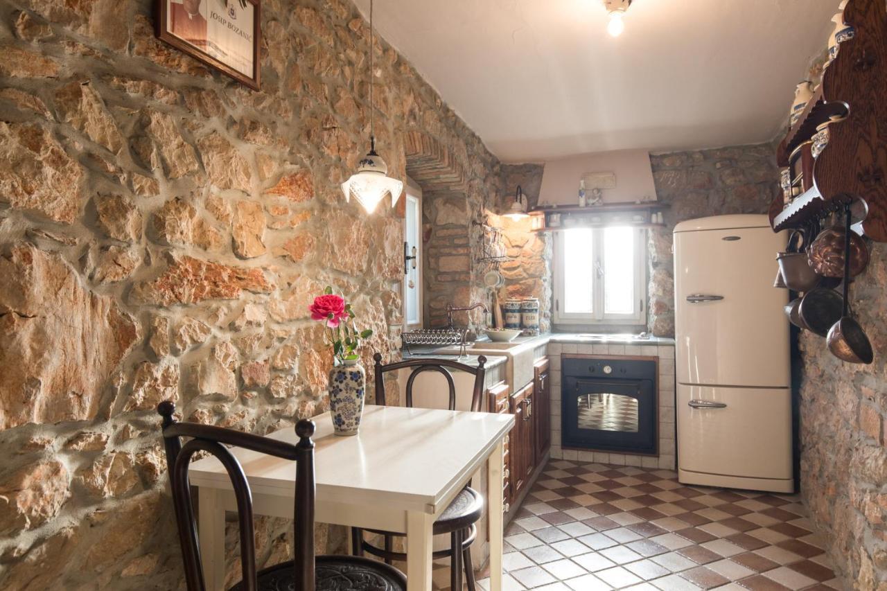 ורבניק Holiday Home Bozanic מראה חיצוני תמונה