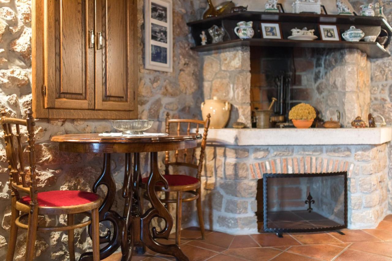 ורבניק Holiday Home Bozanic מראה חיצוני תמונה
